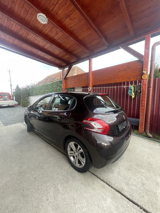 Peugeot 208 1.2 vti mokka brown adus recent
