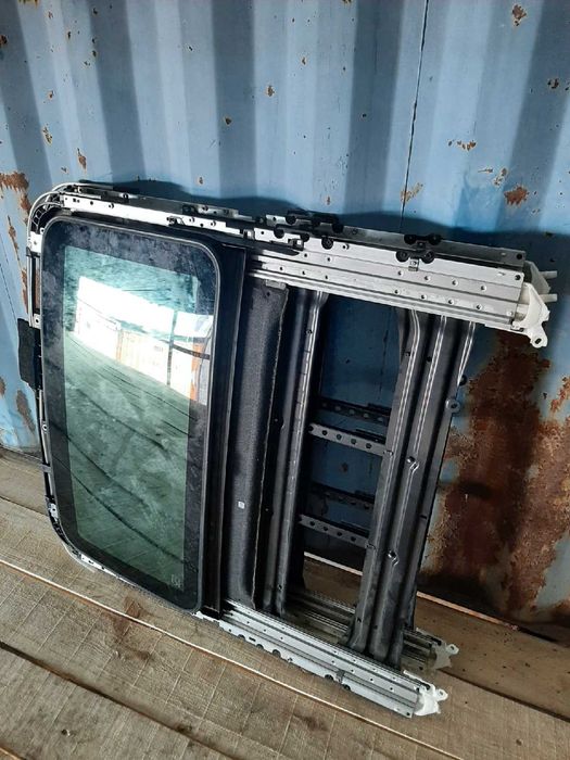 Продам Люк в сборе Lexus LS460