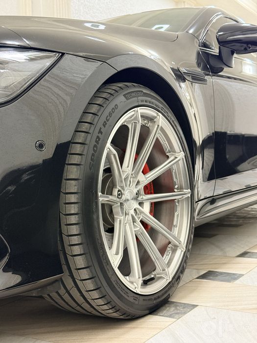 Mercedes Benz GT43 AMG 2019