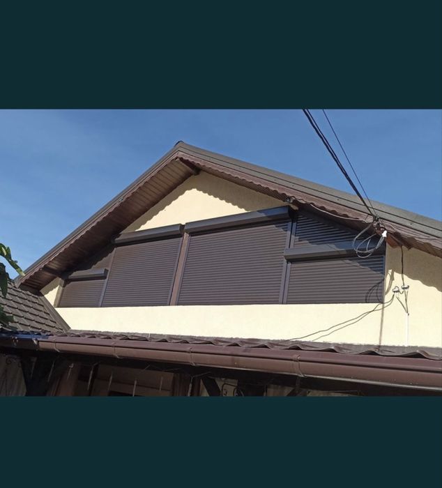 Rulouri exterioare din aluminiu și plase anti insecte (țânțari).