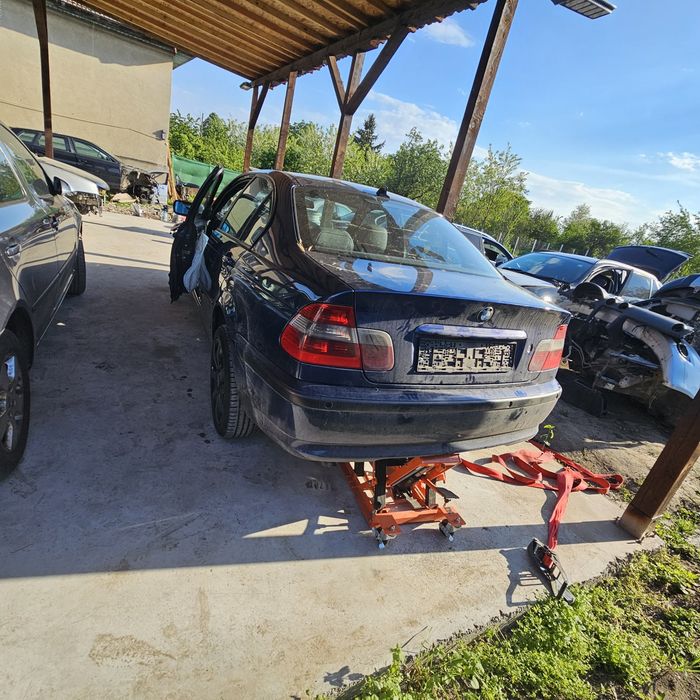 Е46 феиса 150к.с  НА ЧАСТИ САМО