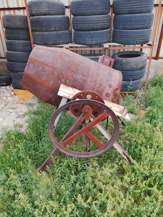 Продам бетономешалку