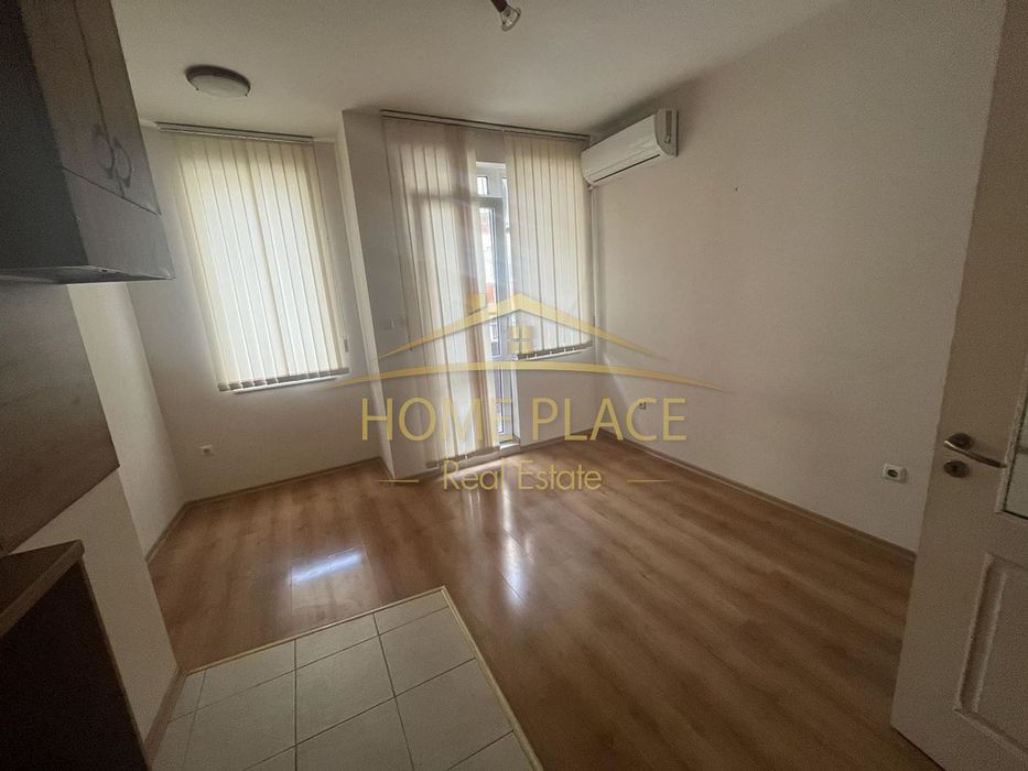 Дава се под наем Двустаен апартамент в Варна, Погреби - 55 кв.м за 204 € - Снимка #1