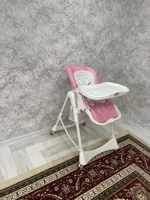 Продам детский стол