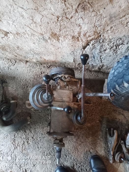 Сросно продаётся УАЗ мотор и коробка