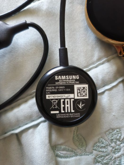 Продам часы Samsung
