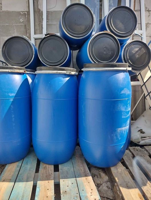 Butoi; Butoaie plastic 160 litri cu capac