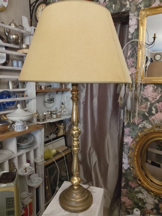 Настолни винтидж лампи