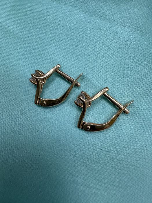 Золотые серьги с фианитами