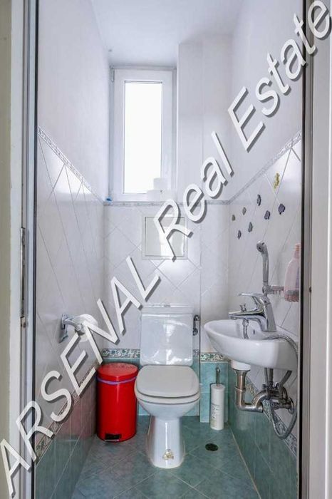 Дава се под наем Тристаен апартамент в София, Център - 100 кв.м за 950 € - Снимка #4