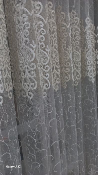 Продам шторы в отличном  состоянии