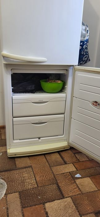 Срочно Продам холодильник