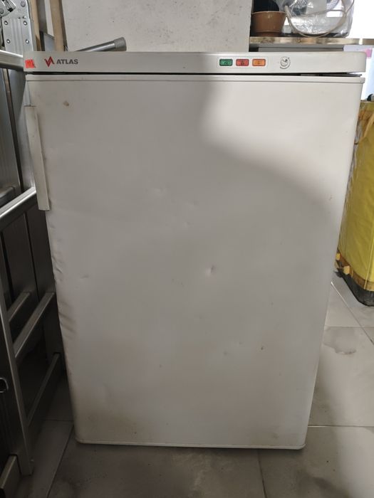 Продавам фризер за дома