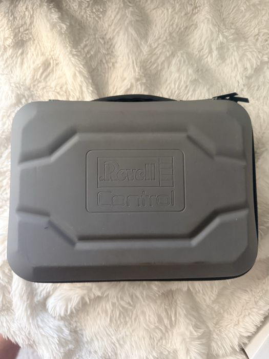 Vand drona Revell Control