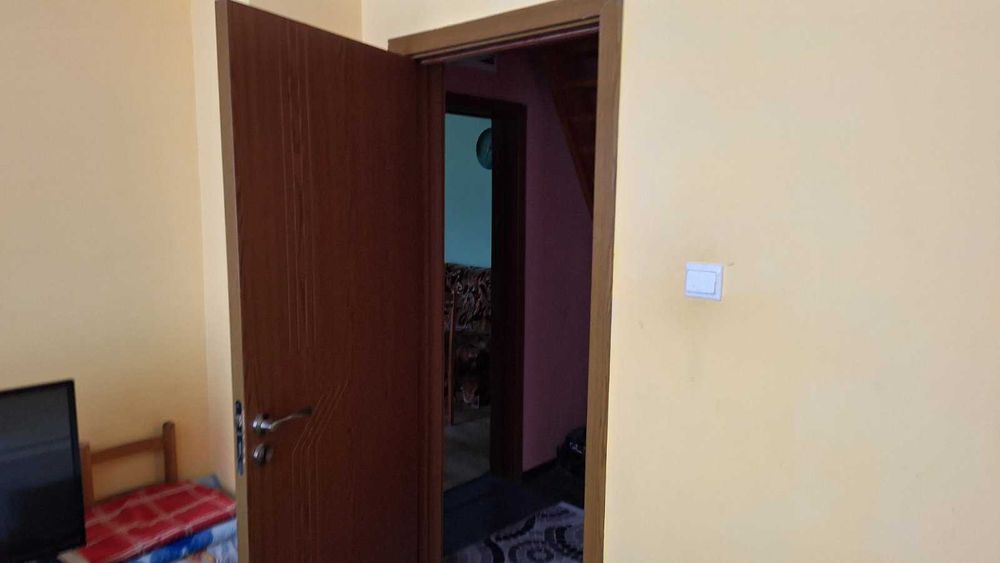Дава се под наем Къща в Средец - 128 кв.м за 325 € - Снимка #1