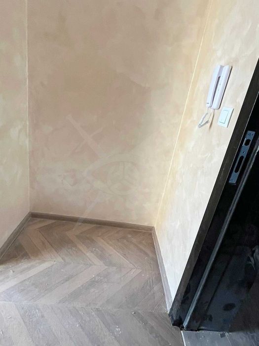 Продава се Тристаен апартамент в Пловдив, Гагарин - 115 кв.м за 1147 €/кв.м - Снимка #2