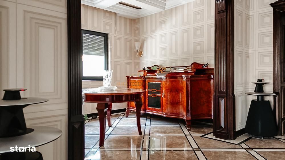 Apartament exclusivist tip duplex, 7 camere + curte, zona Parcul Carol — fotografia 3