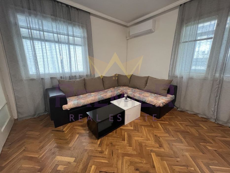 Дава се под наем Тристаен апартамент в Варна, Чайка - 100 кв.м за 688.5 € - Снимка #2