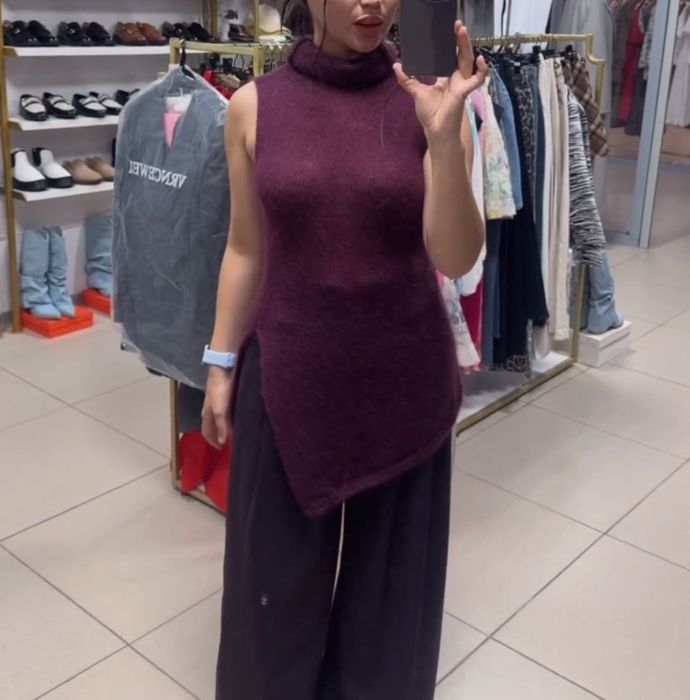 Продам жилетку стильную