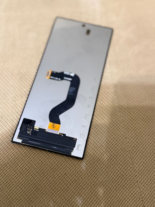 Display Fold 7 și Fold 5