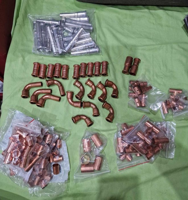 Robinet calorifer,fitinguri pt cupru ,coturi,mufe,teuri,foarfeca