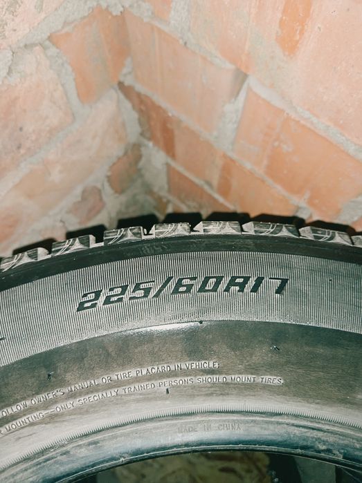 Продам Шины б/у Triangel 225/60 R17