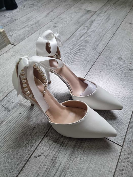 Pantofi de mireasă