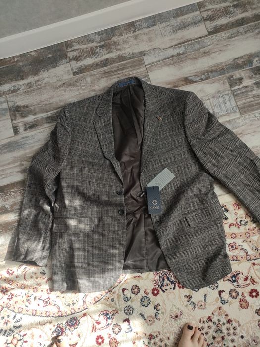 Обсалютно новый пиджак