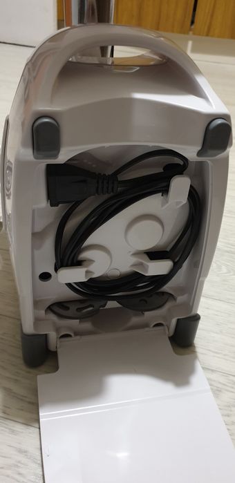 Мясорубка Аксион новая