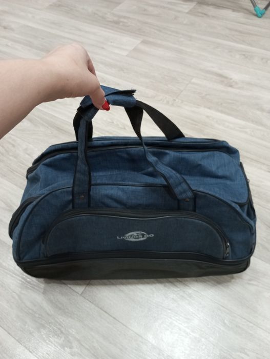 Сумка дорожная унисекс.