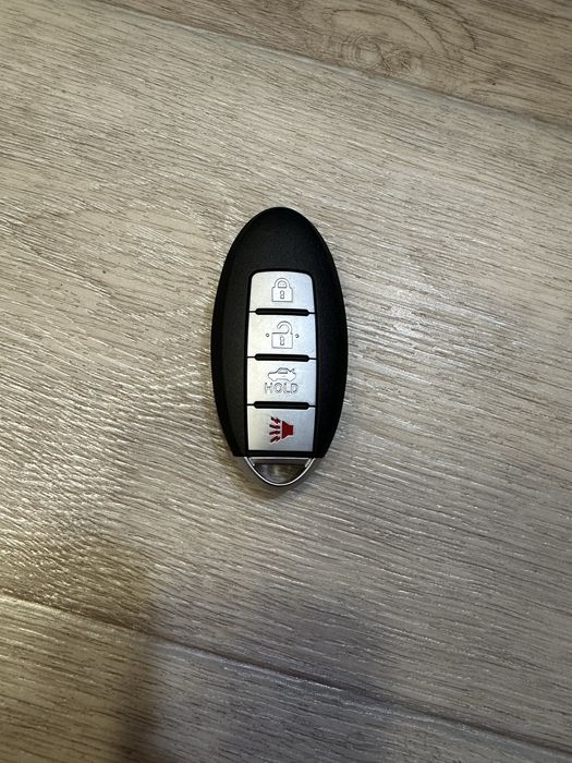 Продам автоключ смартключ ниссан подходит и под другие авто
