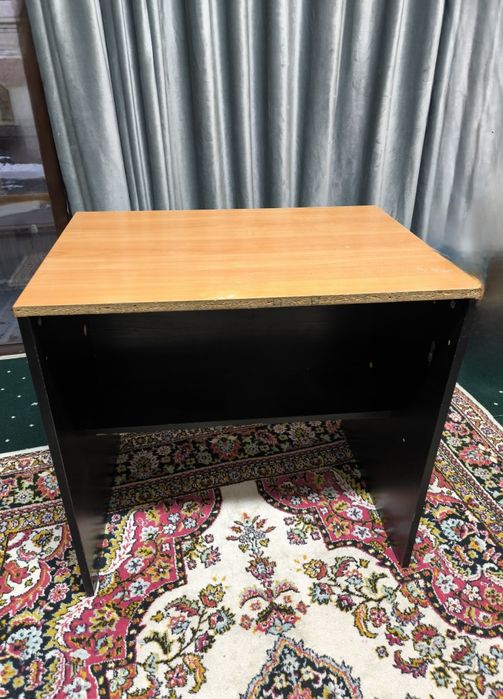 Офисные столы разных размеров