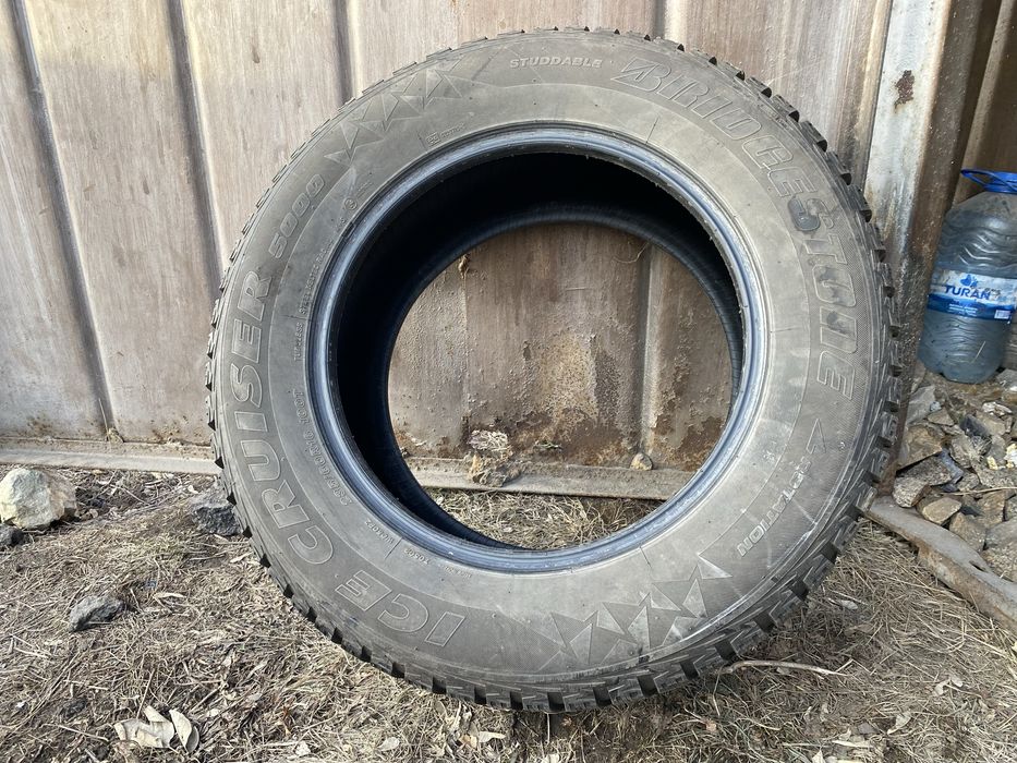 комплект резины Bridgestone 235/60/16