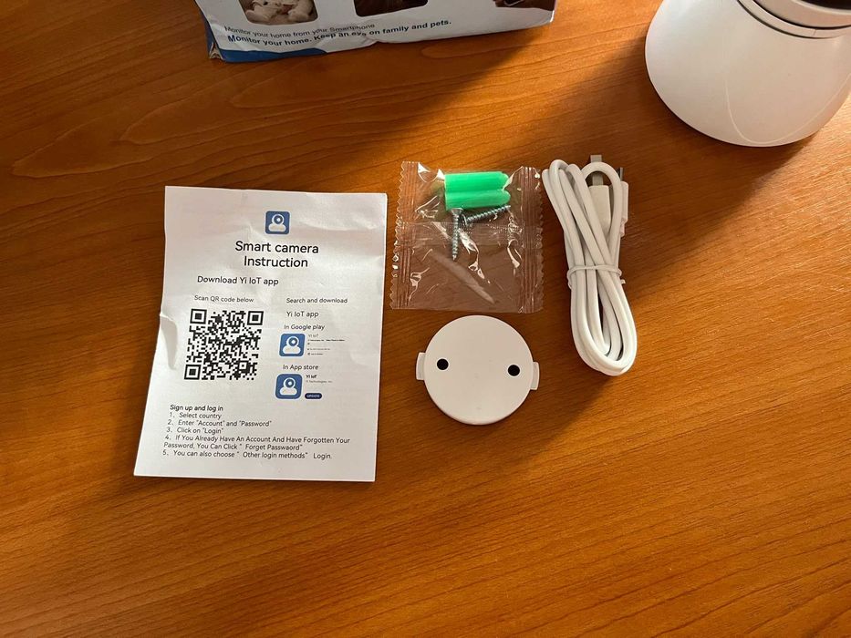 Cameră de supraveghere IP Wi-Fi Smart Yi IoT - Rotativă 360°, HD, cu accesorii