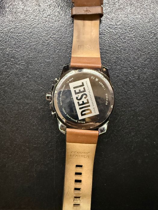 Часовник Diesel DZ-4343