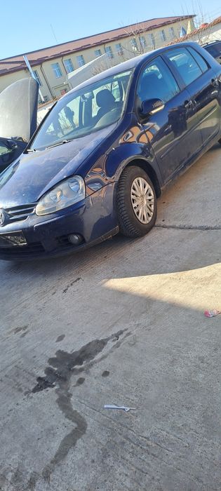 Dezmembrez orice piesa vw golf 5 2.0 bkd