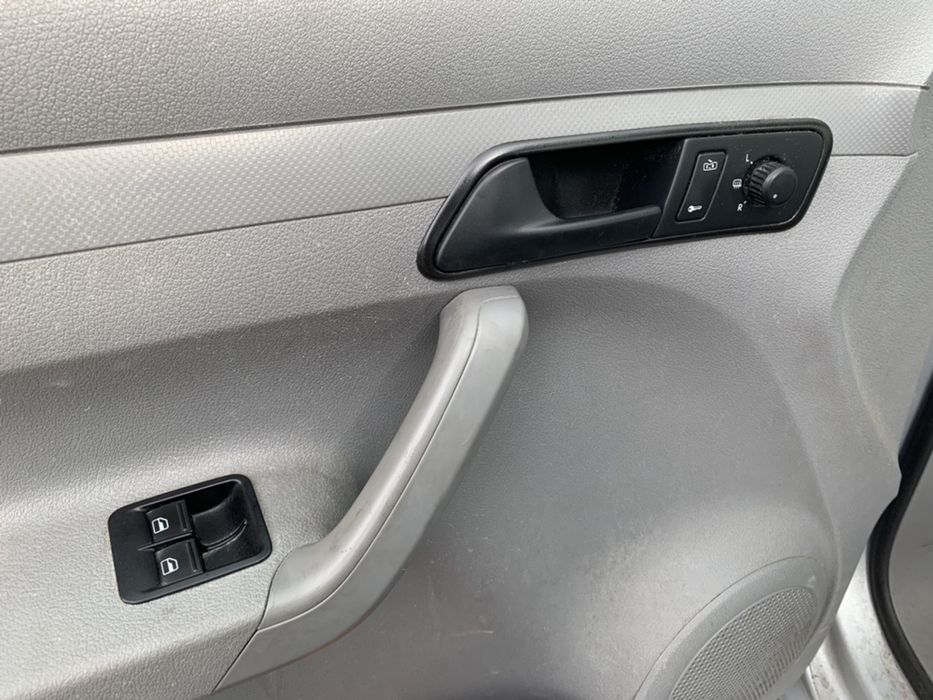НА ЧАСТИ! Volkswagen Caddy 2.0 i ECOFUEL CNG Метан 109 кс. Климатик