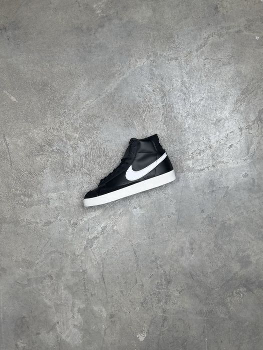 Кроссовки Nike Blazer Mid 77 Vintage Black