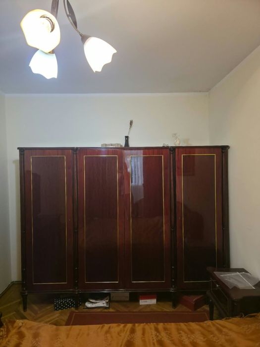 Dulap lemn masiv galati