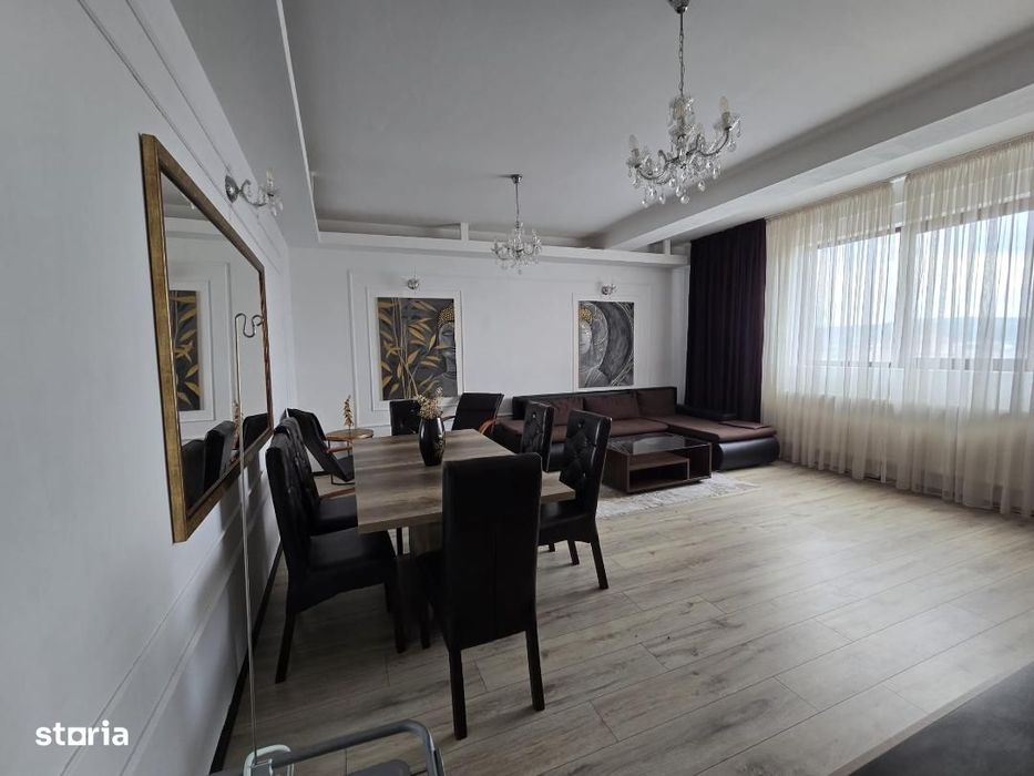 De vanzare Apartament 3 camere, zona Arex Bloc Nou.