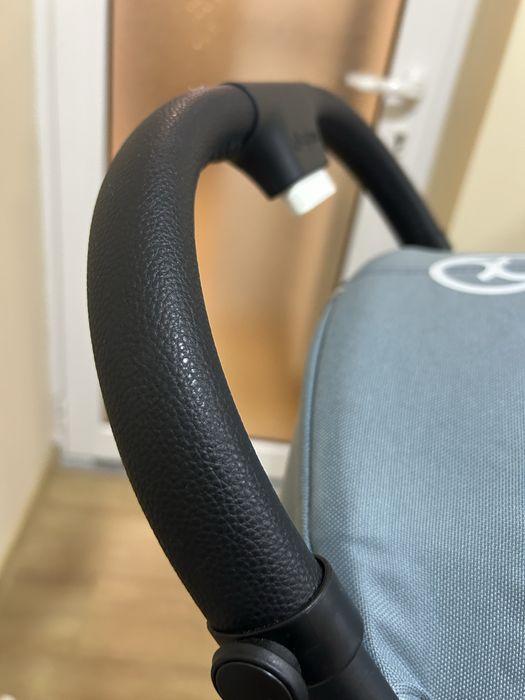 Бебешка количка cybex beezy