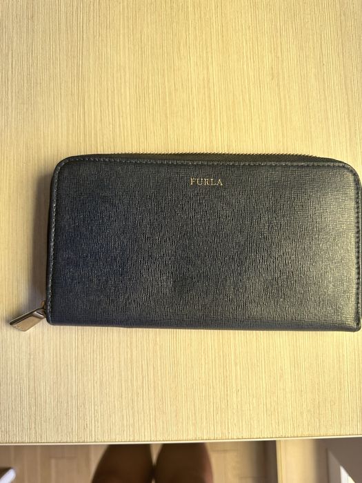 Портфейл Furla