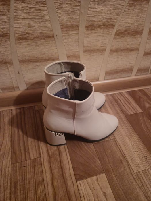 Продам ботинки (для весны )