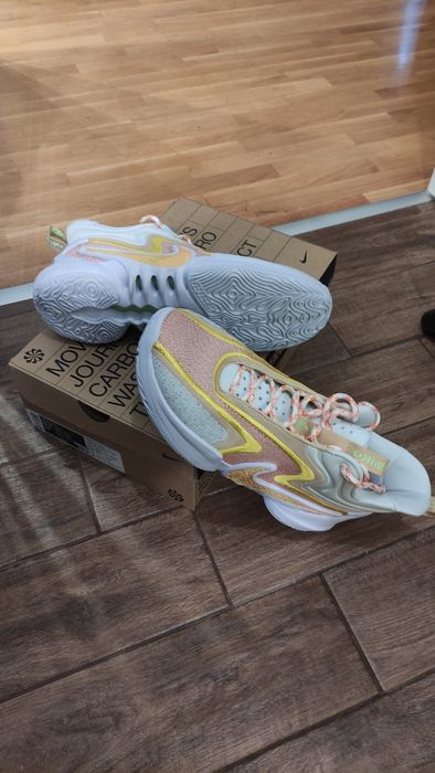 Маратонки найк nike номер 45.5 cosmic unity