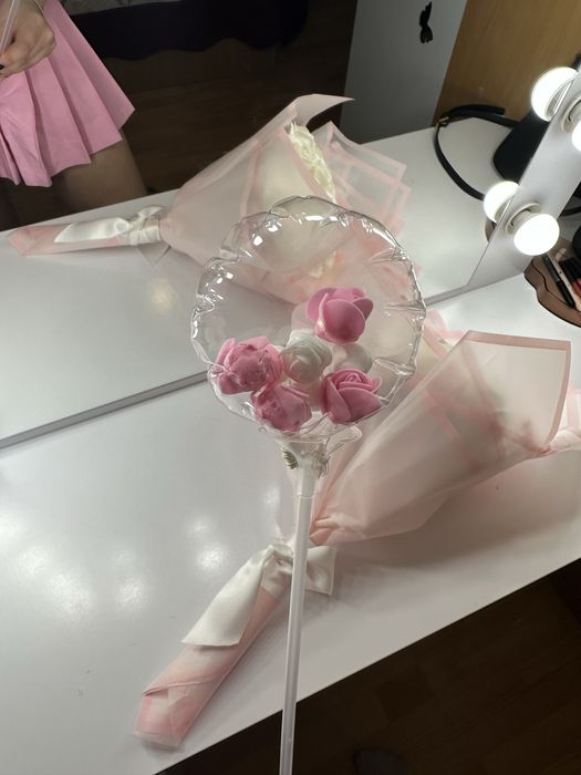 Buchet de 19 trandafiri din sapun