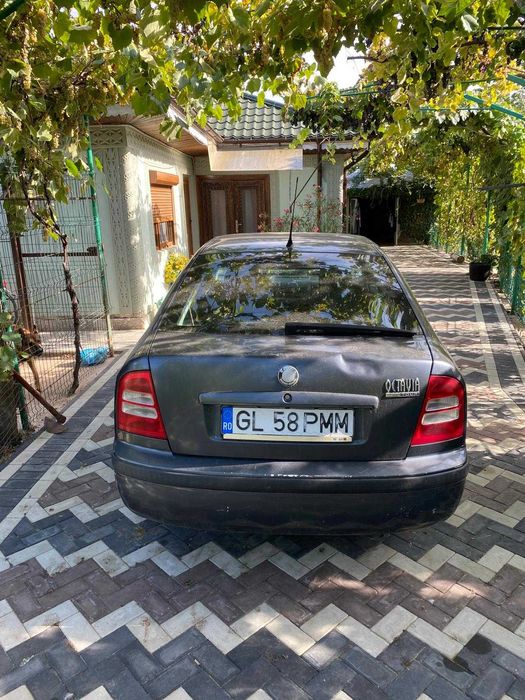 Vând scoda Octavia 1.9  2011