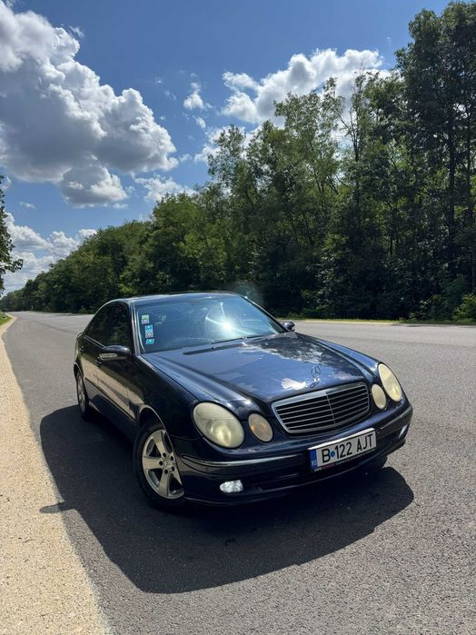 MERCEDES-BENZ E-Class