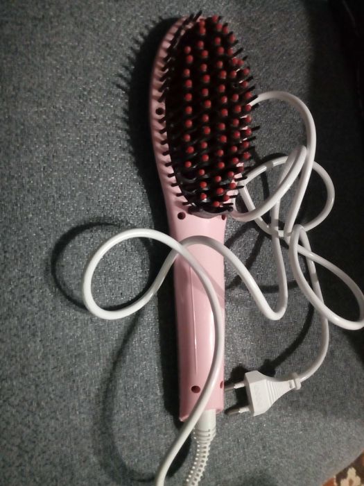 Четка за изправяне и сушене на коса