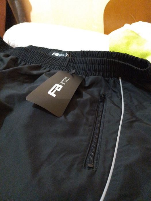 Pantaloni cargo, preț, 90 lei