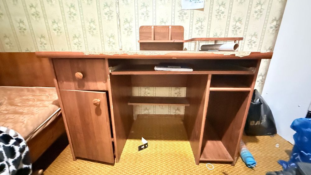 Big size office table